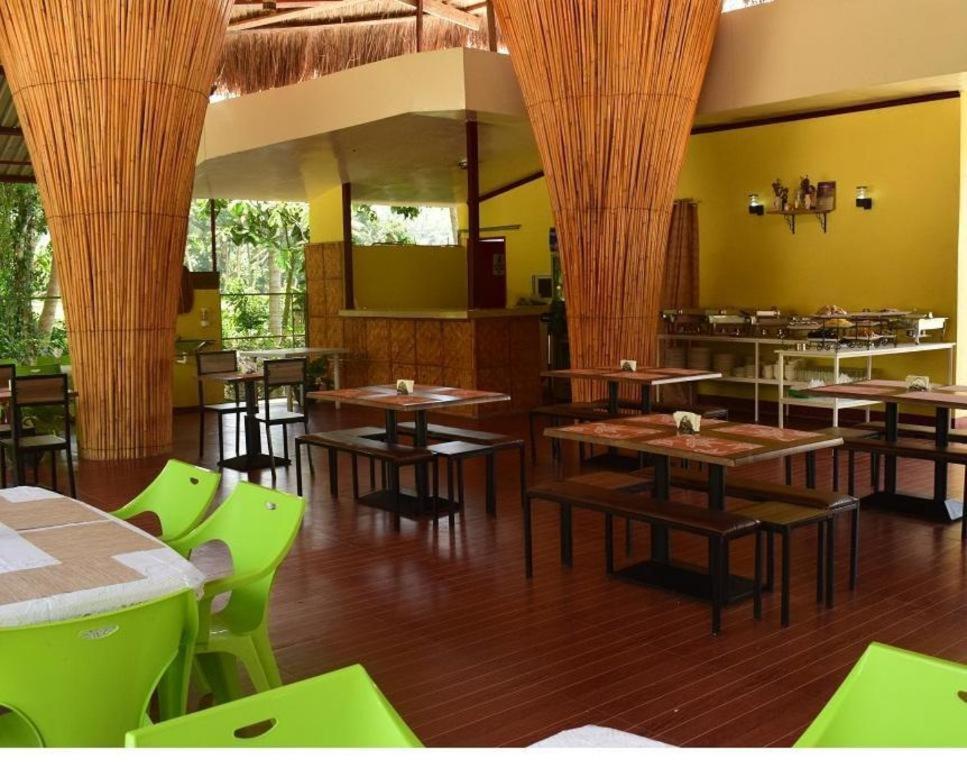 Loboc Riverfront Resort And Restaurant Buitenkant foto